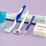 уход за зубными протезами в домашних условиях